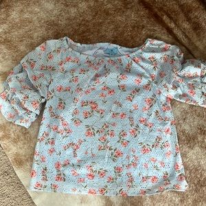 Floral shirt. Is so cute with denim